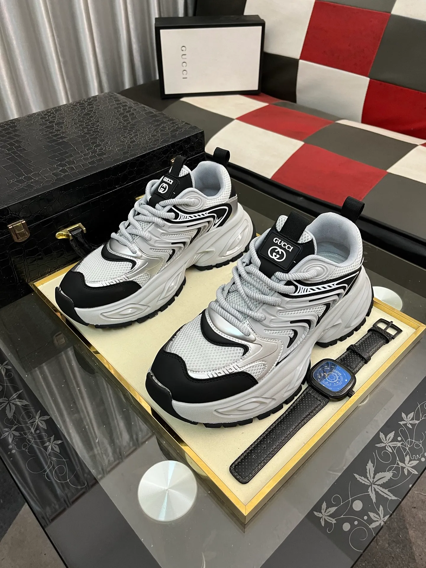 Men's shoes💰480⌚️⌚️【GUCCI】Gaobang casual and fashionable men's shoes👟hot style💥simple and elegant style, exclusive for trendy men. Unique official website latest brand elements👑Gucci original decoration, fashionable and generous, original calfskin fabric➕Comfortable leather lining ✅Size: 38-44, 2⃣️colors available